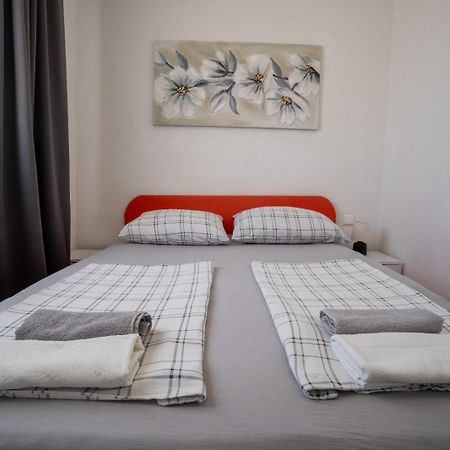Apartments Pavic Vir Exterior foto