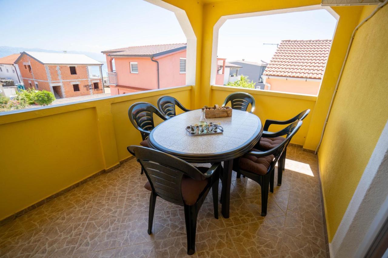 Apartments Pavic Vir Exterior foto