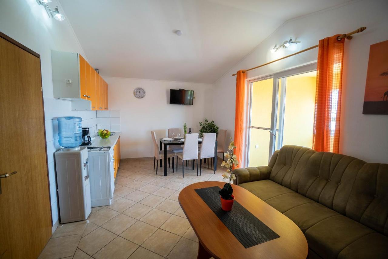 Apartments Pavic Vir Exterior foto