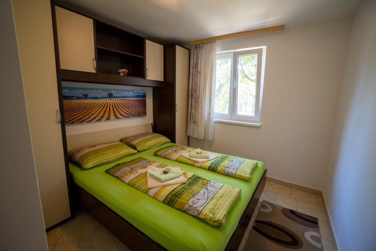 Apartments Pavic Vir Exterior foto